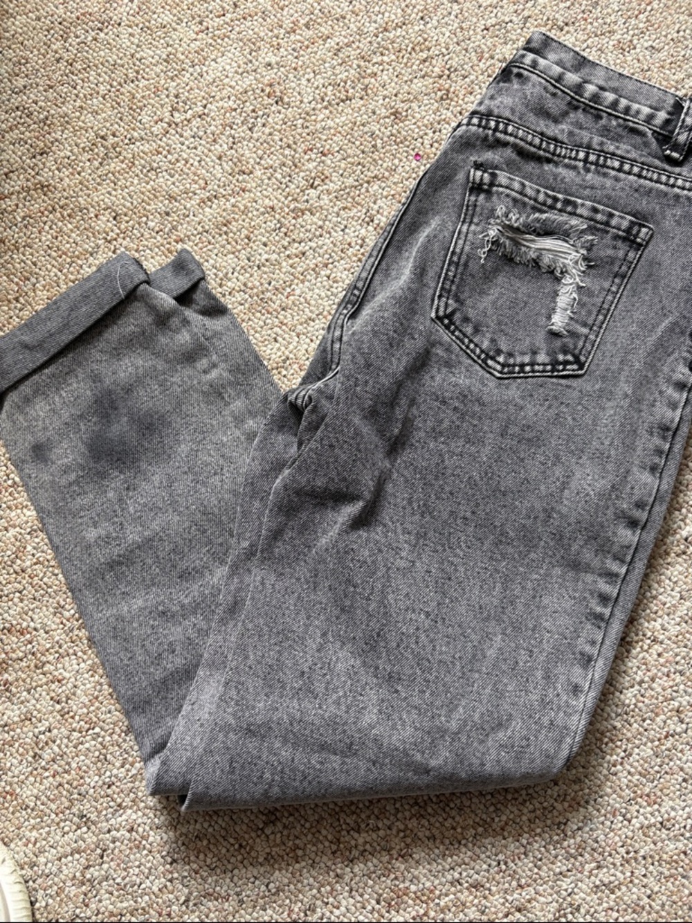 SHEIN Women's Gray Relaxed Distressed Back-Pocket Jeans